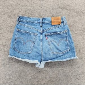 ⚡️Levi’s Ribcage Shorts⚡️